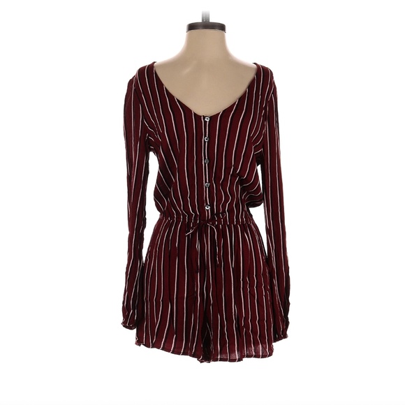 Hollister Maroon Striped Romper Size Medium - Picture 1 of 4